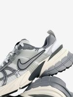 NIKE — Кроссовки V2K RUN Pure Platinum/Wolf Gray